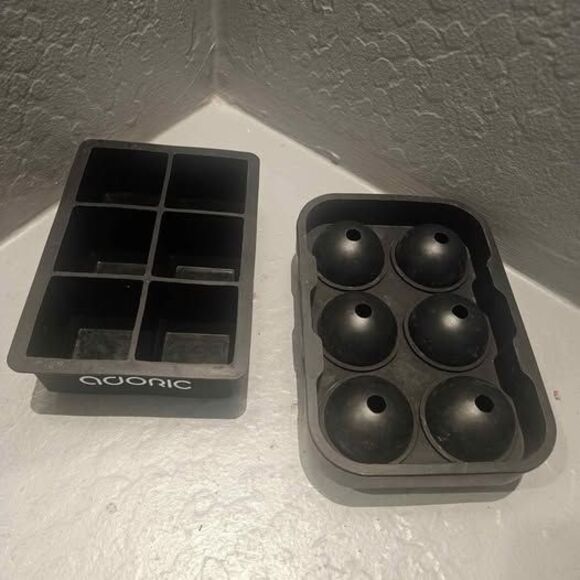 Silicone Cocktail Ice Molds Set of 2 Sphere and Square Bourbon Ice Cube Barware - Picture 1 of 5